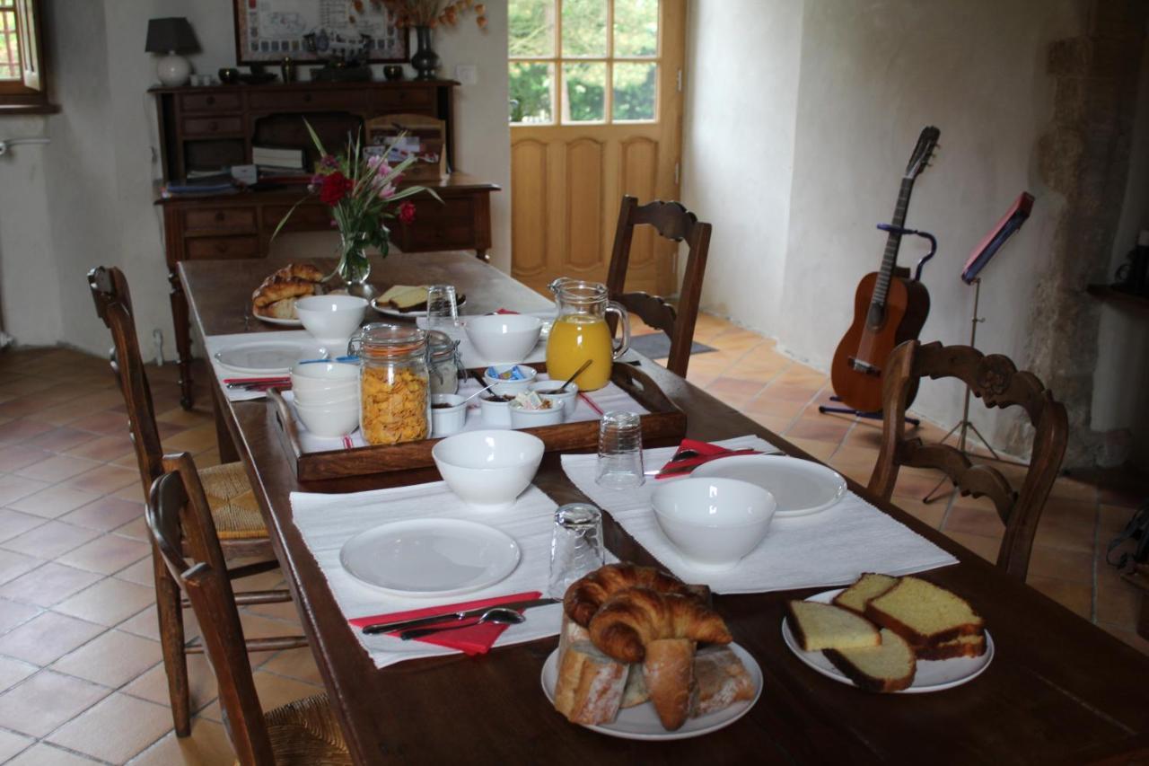 Manoir De La Ventiniere Bed & Breakfast Marchésieux Eksteriør bilde
